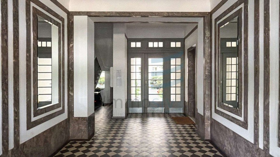 Flur Dachgeschosswohnung Berlin