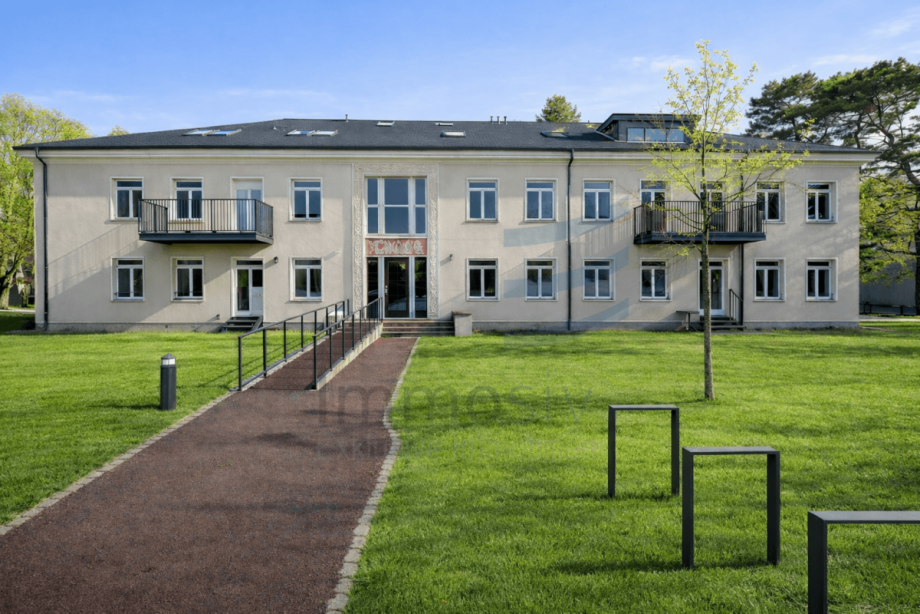 Au�enansicht Fr�hling (KI) Etagenwohnung Berlin