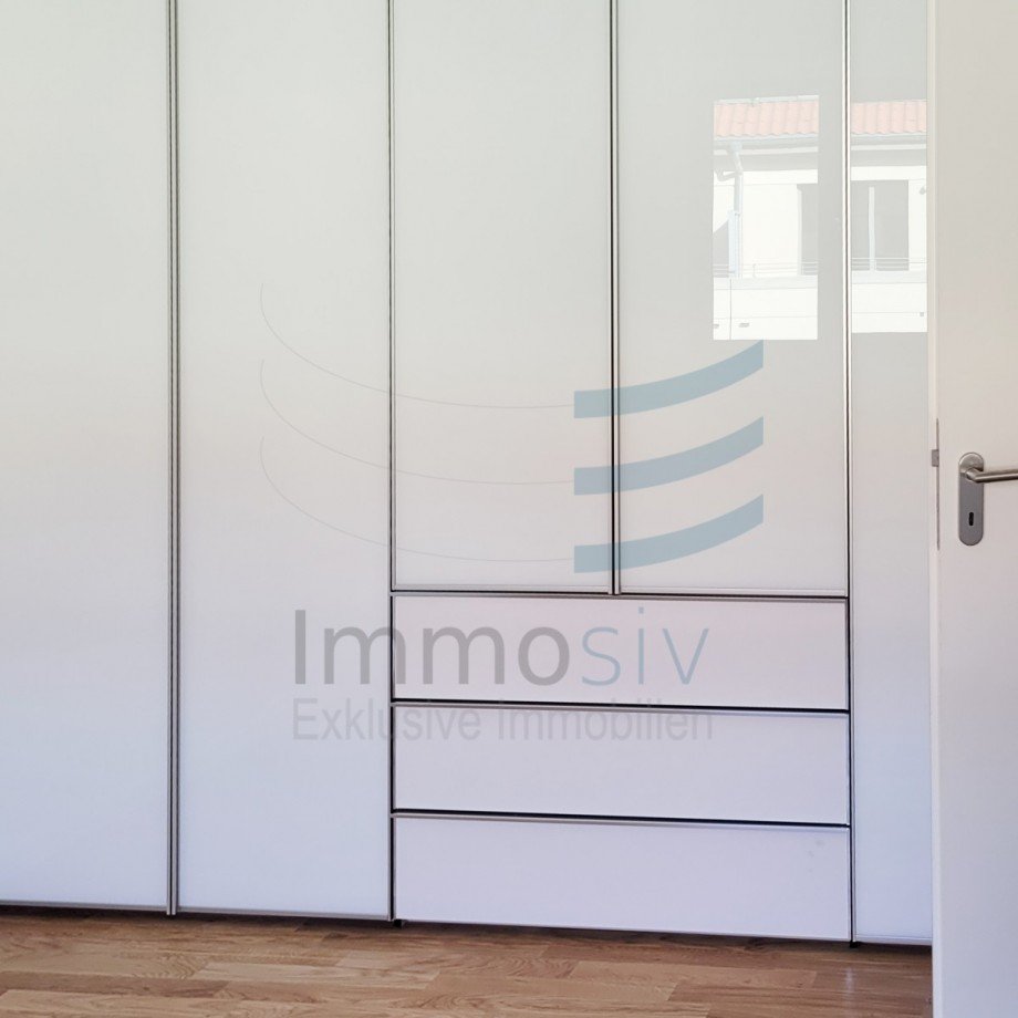 Kleiderschrank Dachgeschosswohnung Wustermark