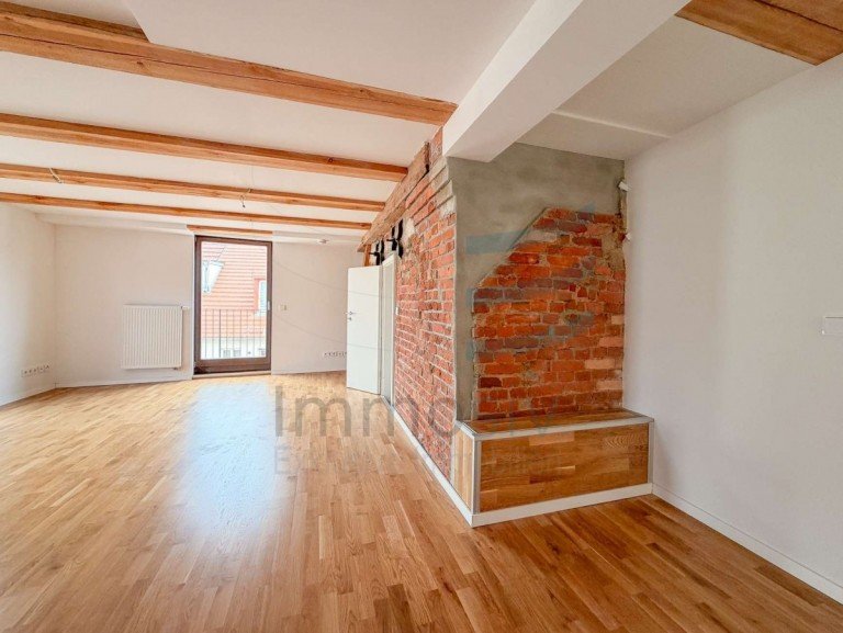 Wohnzimmer mit Balkonzugang Nauen Etagenwohnung Charmante 3 Zimmerwohnung in Nauen mit Balkon