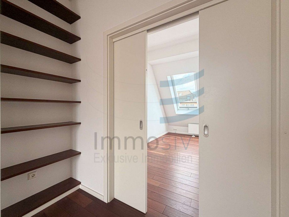 Zimmer 3 Blick Arbeitszimmer Dachgeschosswohnung Berlin