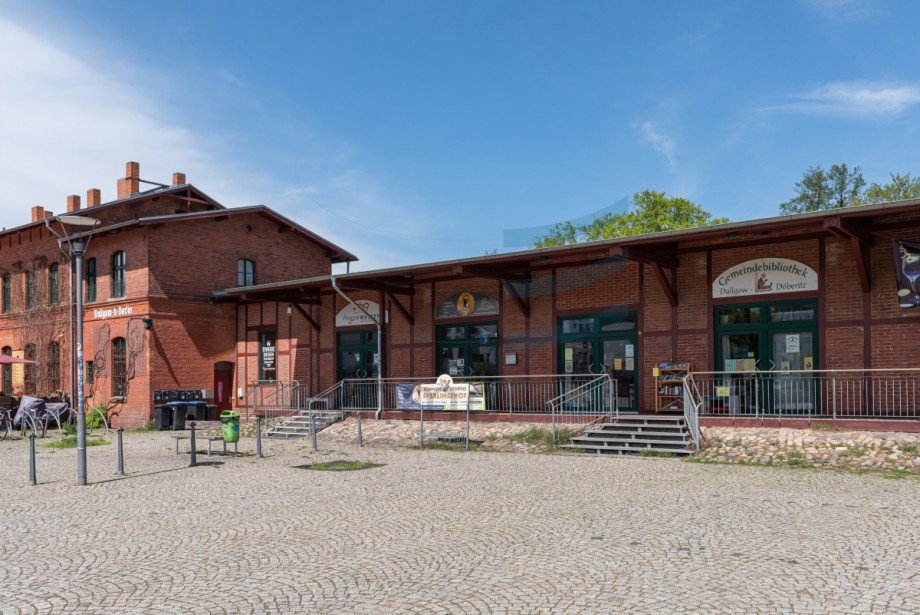 Bahnhof_Dallgow-D�beritz Reihenmittelhaus Dallgow-D�beritz