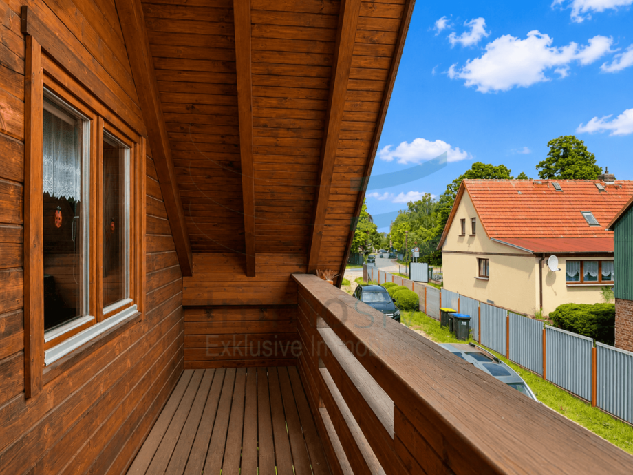 Balkon Einfamilienhaus Pessin