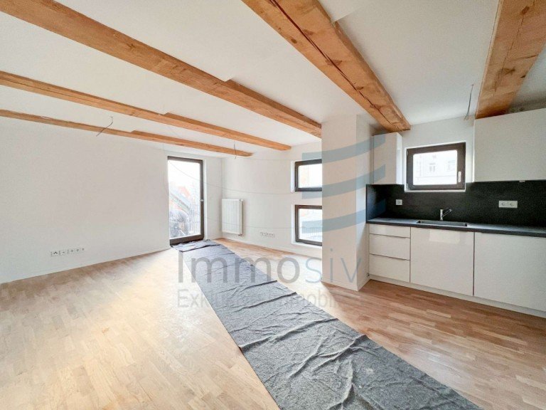 Wohnbereich mit K�che Nauen Etagenwohnung Raumwunder mit 3 Zimmern und Terrasse!