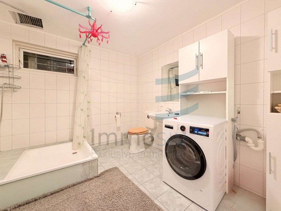 Badezimmer Keller Doppelhaush�lfte Falkensee