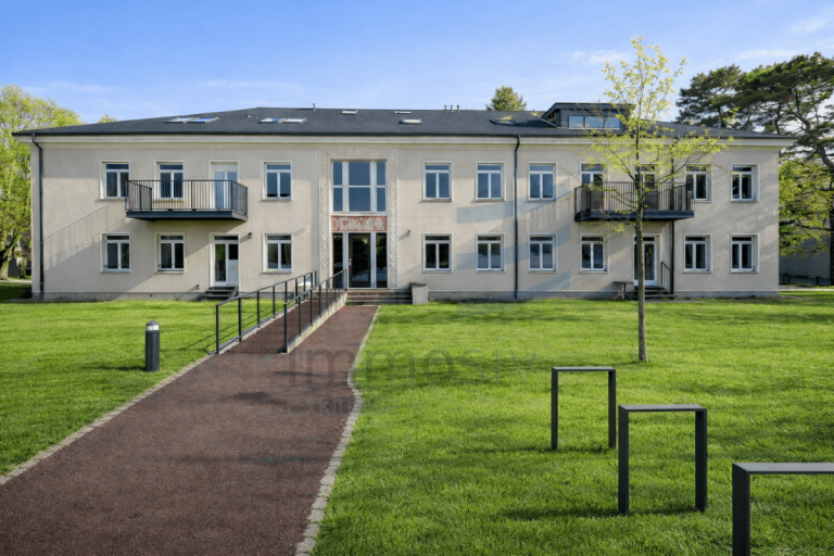 Au�enansicht Fr�hling (KI) Berlin - Berlin - Berlin - Treptow / K�penick - Johannisthal Etagenwohnung H�bsche 2 Zimmerwohnung mit Balkon - vermietet