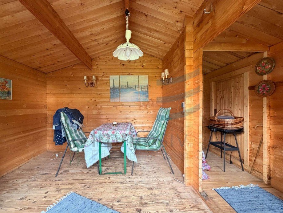 Gartenh�uschen 1 Einfamilienhaus Pessin