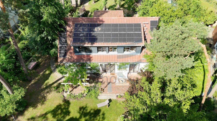 Luftaufnahme Solarpaneele Einfamilienhaus Falkensee