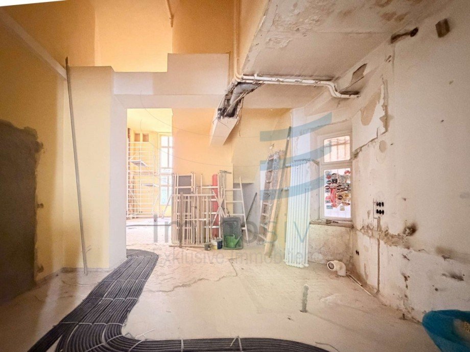 Renovierungsbed�rftiger Innenraum Einzelhandel Berlin