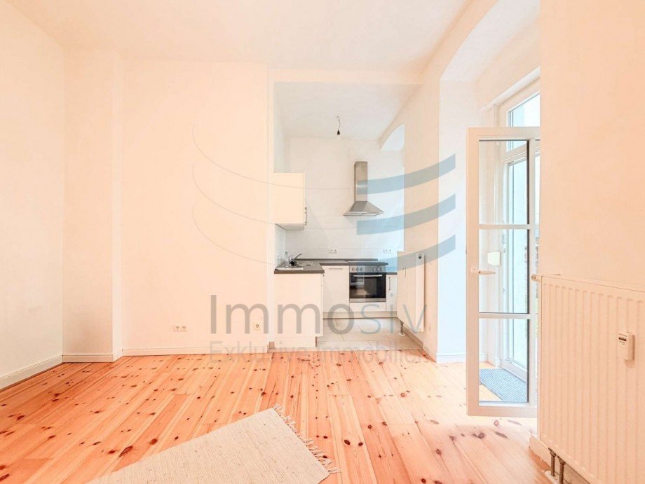 Wohnzimmer mit K�che Erdgeschosswohnung Berlin
