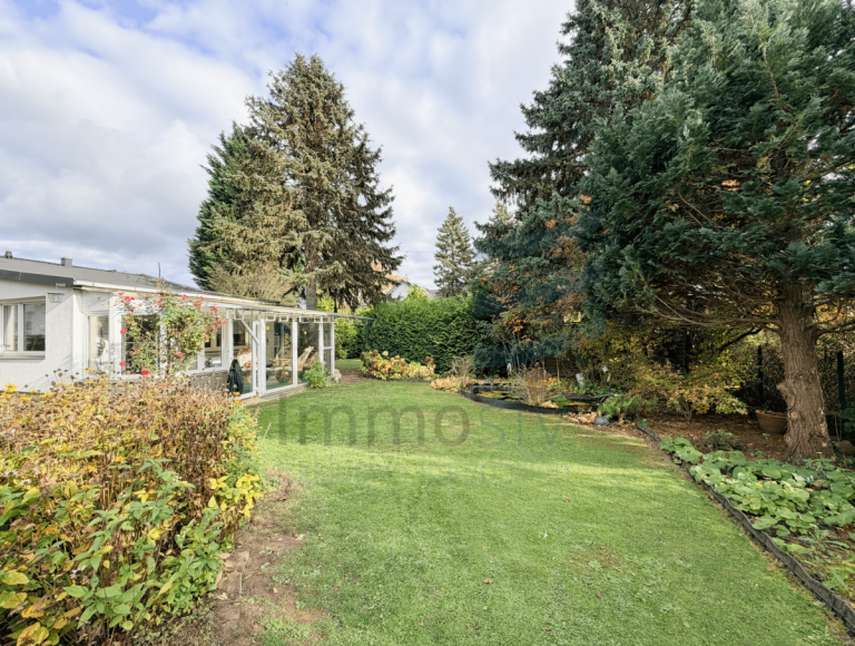 Wintergarten & Teich Sch�nwalde-Glien - Brandenburg Bungalow *VERKAUFT* Bungalow auf sch�nem Grundst�ck mit gepflegtem Garten und kleinem Teich