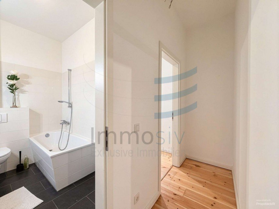 Badezimmer/ kleiner Flur Erdgeschosswohnung Berlin