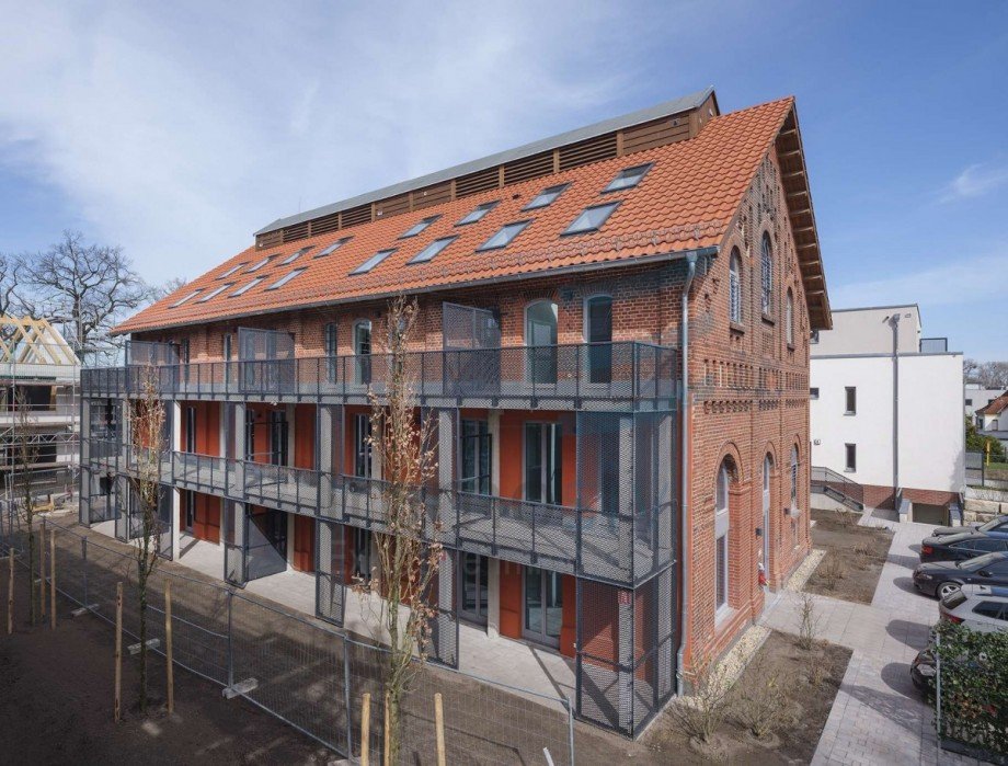 Seitenansicht Etagenwohnung Nauen