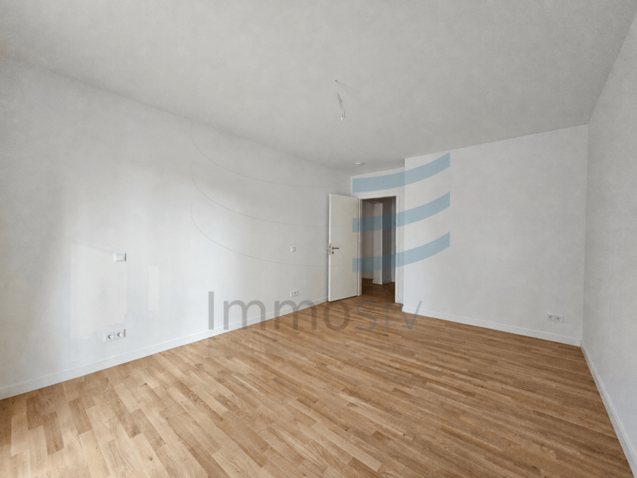 Schlafzimmer mit Einbauschrank Erdgeschosswohnung Nauen
