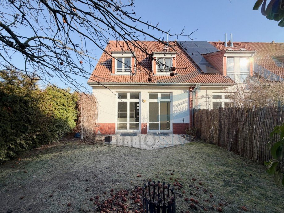 Garten und Terrasse Reihenendhaus Dallgow-D�beritz