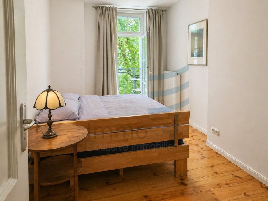 Schlafzimmer mit Balkonzugang Etagenwohnung Berlin