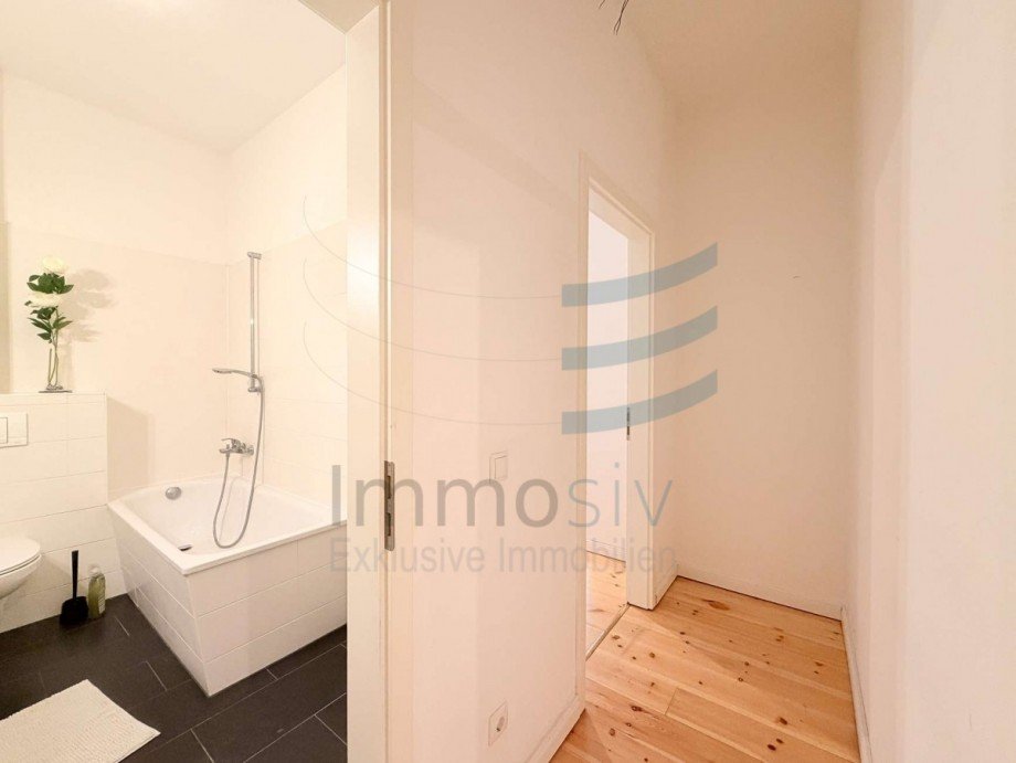 Badezimmer/ kleiner Flur Erdgeschosswohnung Berlin