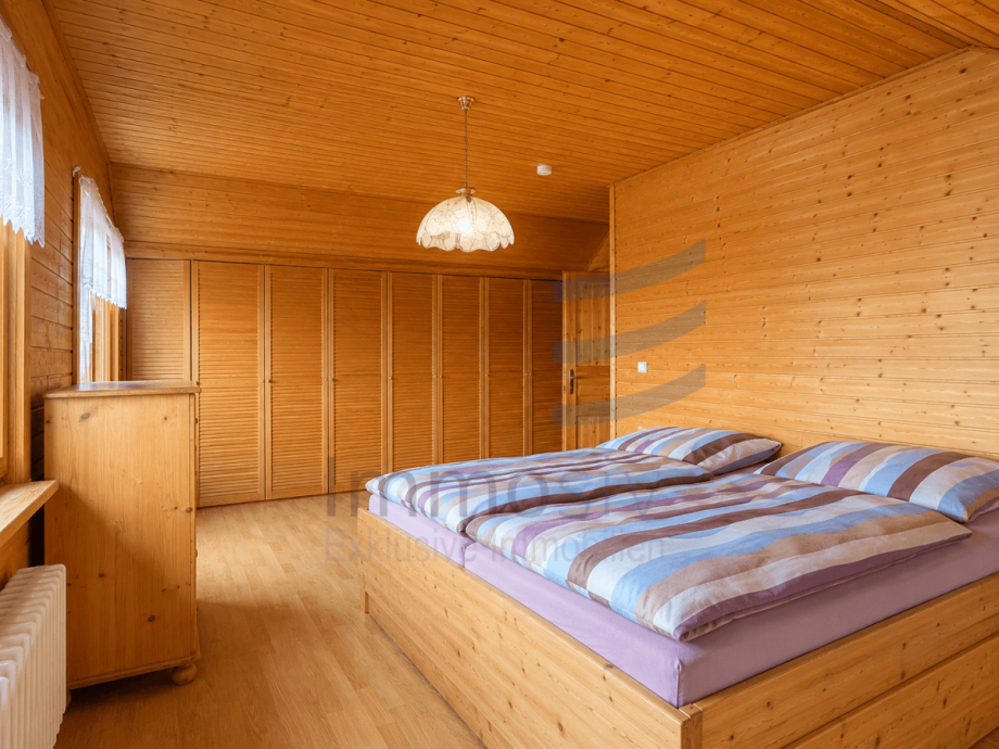 Schlafzimmer 1 Einfamilienhaus Pessin