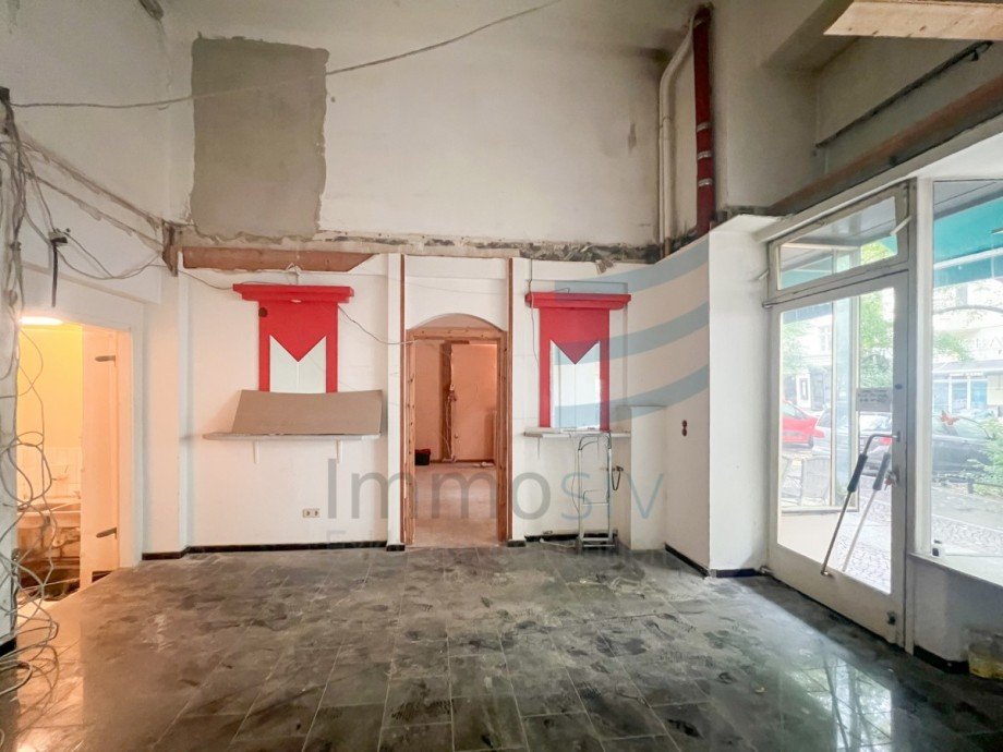 Raum 1 Blick Raum 2 Einzelhandel Berlin