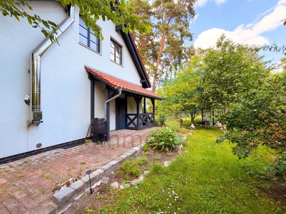 Seitenansicht links Einfamilienhaus Falkensee